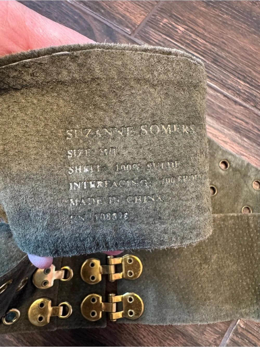 Suzanne Somers Olive Green Suede Wide Waist Belt Gold Hardware Adjustable M/L